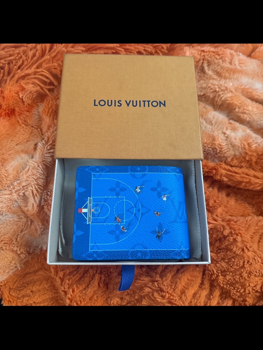 Louis Vuitton Electric Blue Bi-Fold Card Wallet - Picture 3 of 5